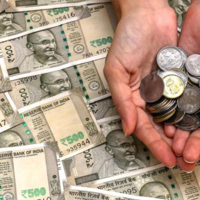 RBI Repo Rate Cut: 4 बैंकों ने सस्ता किया कर्ज, क्या इनमें आपका बैंक भी है शामिल?