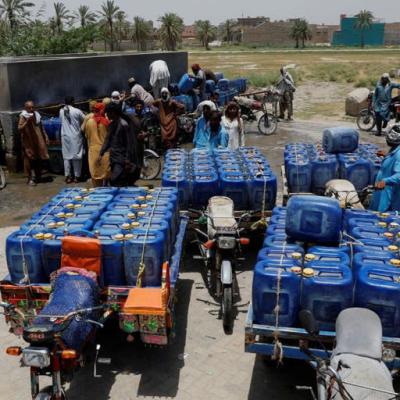 27K फ़ॉलोअर्स प्यास से तड़प रहा पाकिस्तान, विदेश में गिड़गिड़ाया- 'इंडिया से बात करा दो'