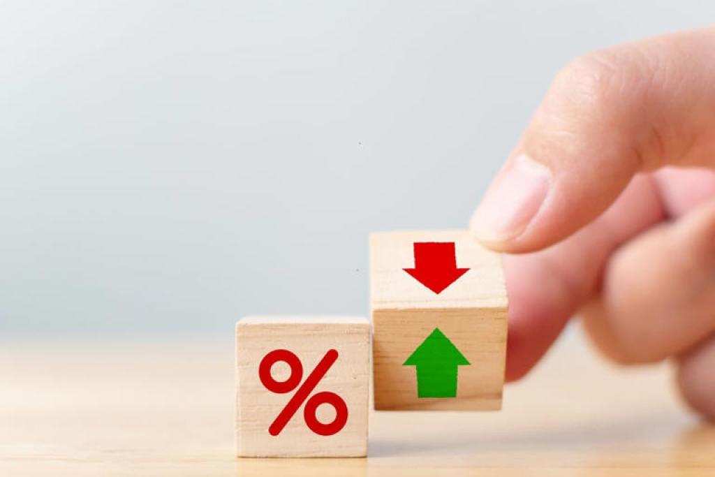 बैंक ऑफ बड़ौदा और एचडीएफसी ने सस्ता किया लोन, बदले कई इंटरेस्ट रेट्स