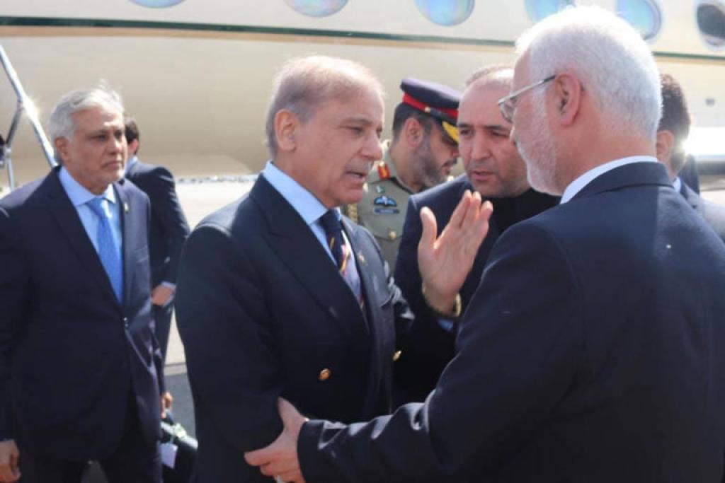 भारत के दोस्‍त से गिड़गिड़ाया PAK, शरीफ सनक छोड़ करने लगे शांति की बातें