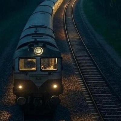 लगा ट्रेन पलट जाएगी... पटना में मेमू से टकराई बाइक, बड़ा रेल हादसा टला