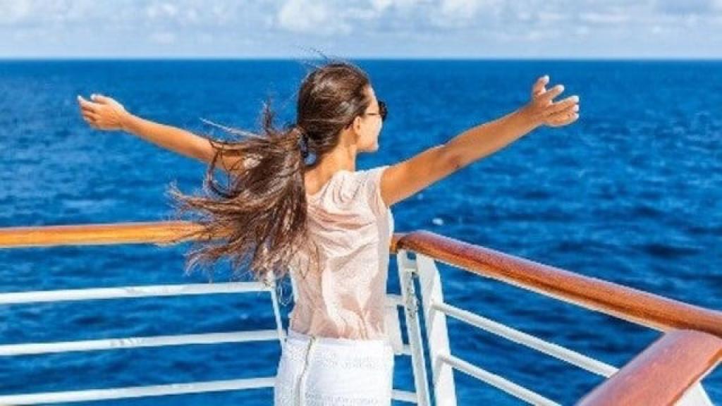 ट्रैवलिंग का नहीं है ज्यादा बजट? कम पैसों में ट्रिप को यादगार बना देंगे ये बजट फ्रेंडली टिप्स