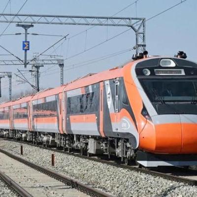 जमालपुर–हावड़ा वंदे भारत एक्सप्रेस को आज दिखाई जाएगी हरी झंडी, जानें रूट और किराया