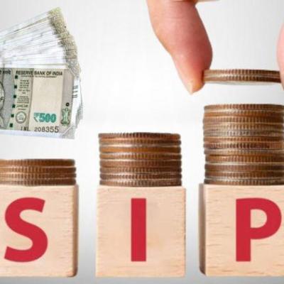 मेरी उम्र 25 साल है और 15 साल बाद मुझे अपना घर लेना है, मैं कितने रुपये की SIP करुं?