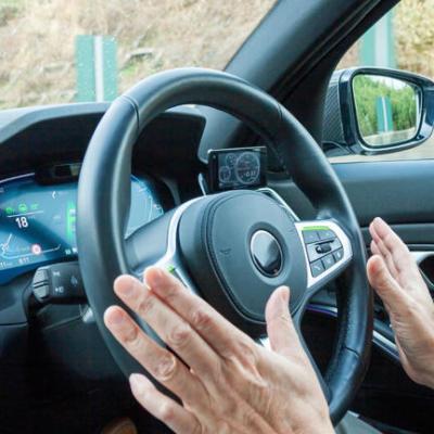 Car Mileage: क्रूज कंट्रोल से बढ़ सकती है कार की माइलेज, फायदे के लिए इन पांच बातों को दिमाग में रखें