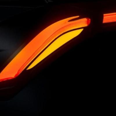 क्रेटा को सीधी टक्कर! मारुति सुजुकी ने दिखाई नई SUV की झलक, LED टेल लैंप्स से बढ़ी धड़कनें