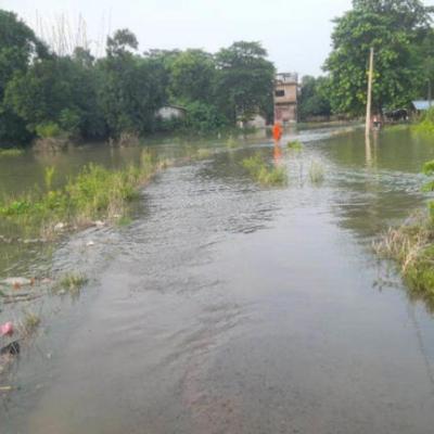 Bihar Flood: डरा रही है गंगा और बूढ़ी गंडक का जलस्तर, घरों तक पहुंचा बाढ़ का पानी
