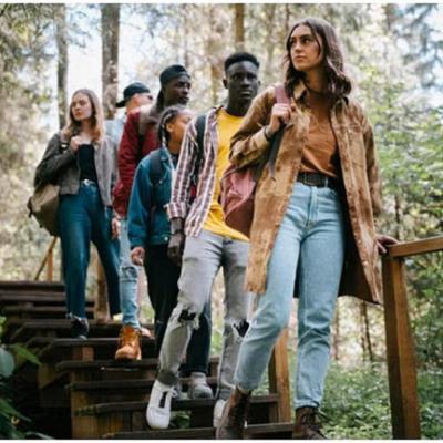 Group Travel: करने जा रहे है ट्रैवल ग्रुप के साथ यात्रा तो पहले पता कर लें ये बातें, वरना पड़ सकता है पछताना