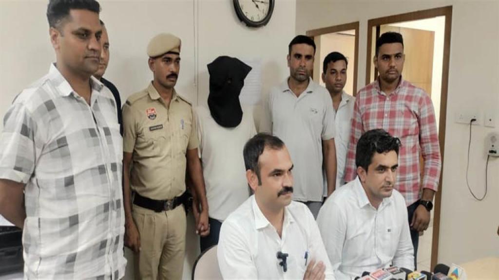 पंचकूला में हुए नौलटा हत्याकांड के हमलावरों को पनाह देने वाला हिसार से गिरफ्तार, बाइक एजेंसी का है मालिक