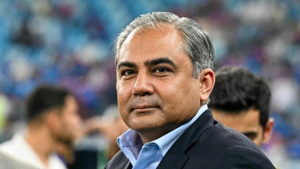 BCCI की धमकी के आगे मोहसिन नकवी ने किया सरेंडर, एशिया कप ट्रॉफी UAE बोर्ड को सौंपी