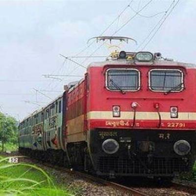 यात्रियों की राहत जारी... 28 नवंबर तक चलेगी मुंबई सेंट्रल-इंदौर तेजस स्पेशल ट्रेन