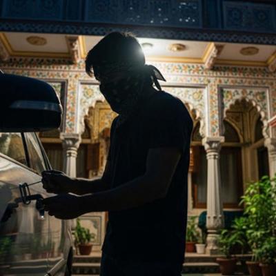 Engine Locking: क्या है कार का इंजन लॉकिंग फीचर? जानिए कार को चोरी से कैसे बचाती है ये तकनीक