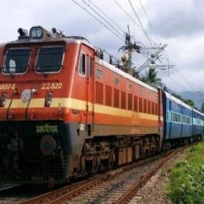 Indian Railways News: वैशाली एक्सप्रेस का बदला रूट, सहरसा की जगह अब ललितग्राम से चलेगी