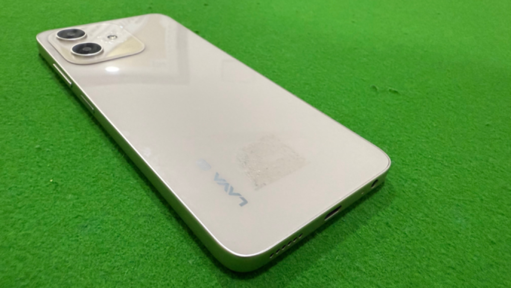 Lava Shark रिव्‍यू: अच्छे फीचर्स वाला क‍िफायती 5G फोन, बैटरी और कैमरा है इसकी USP