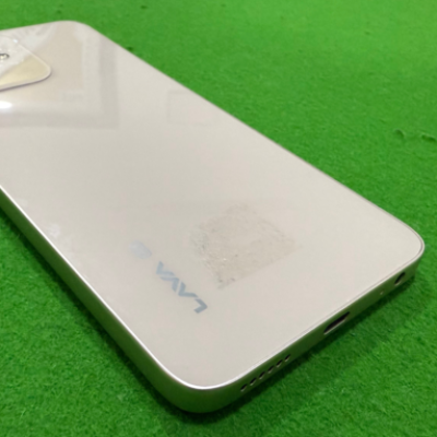 Lava Shark रिव्‍यू: अच्छे फीचर्स वाला क‍िफायती 5G फोन, बैटरी और कैमरा है इसकी USP