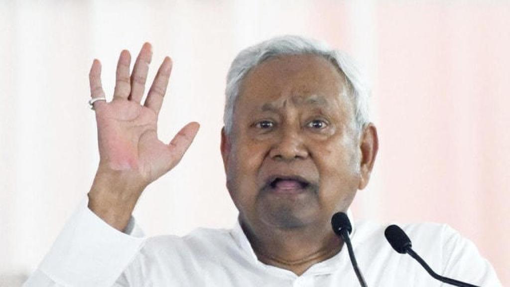 वोटर लिस्ट रिवीजन पर नीतीश की जेडीयू में बढ़ रही बेचैनी, सांसद के बाद विधायक ने उठाए सवाल